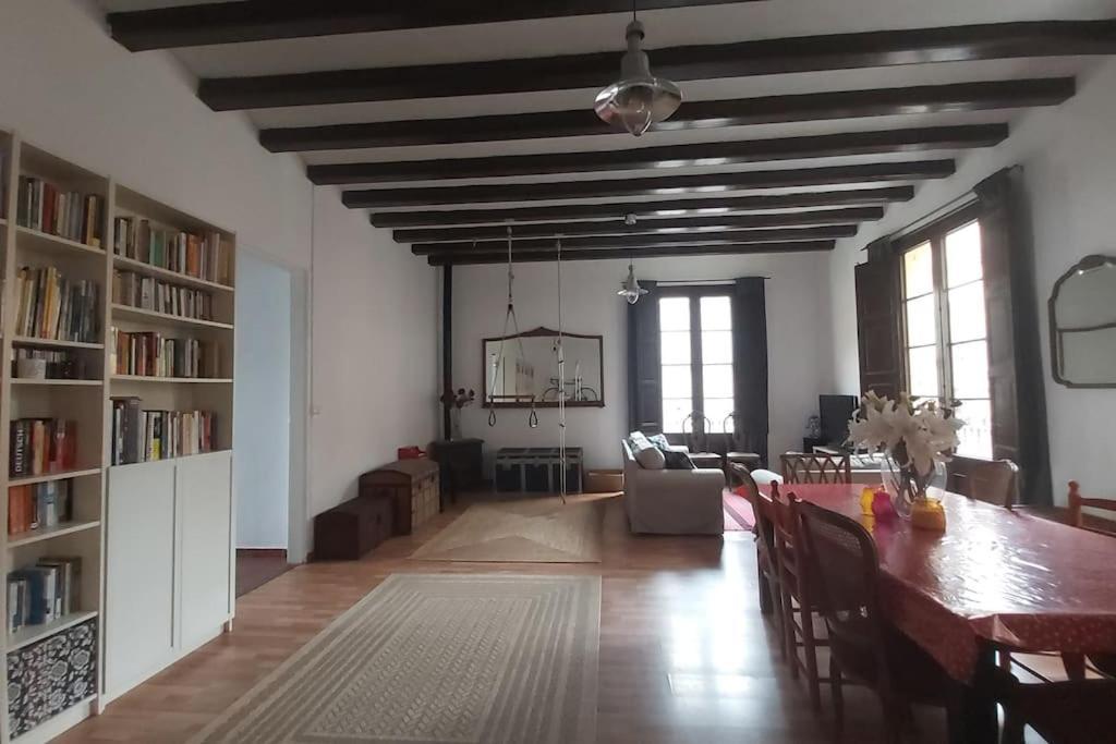 Small Room In Sants With Huge Terrace Barcelona Exterior foto